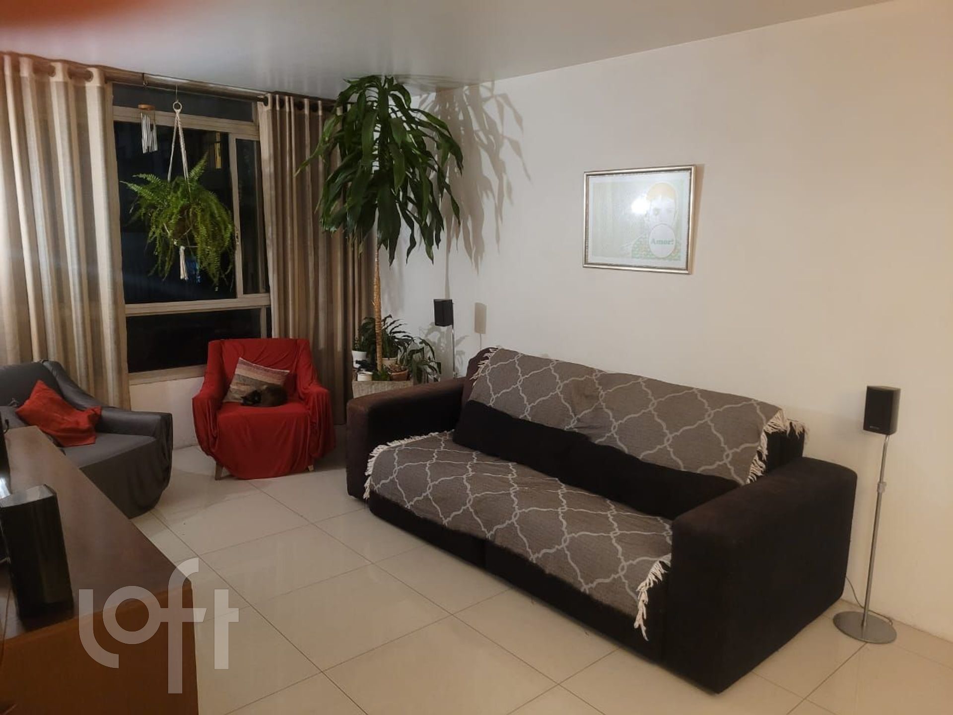 Apartamento à venda com 2 quartos, 105m² - Foto 1