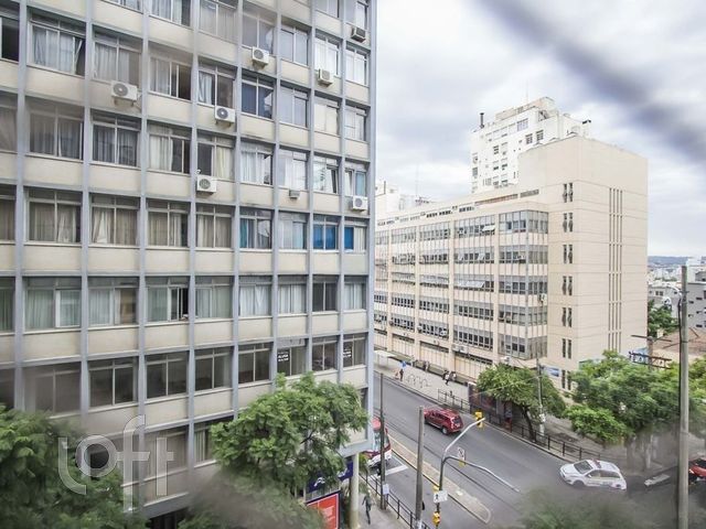 Apartamento com 155m², 4 dormitórios, 1 suíte, Independência em Porto Alegre