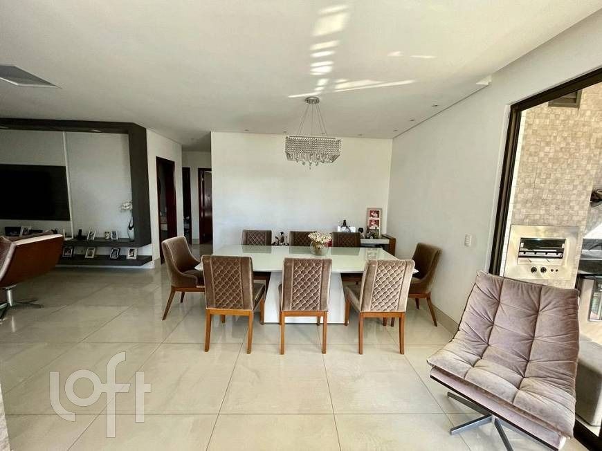 Apartamento à venda com 4 quartos, 270m² - Foto 4