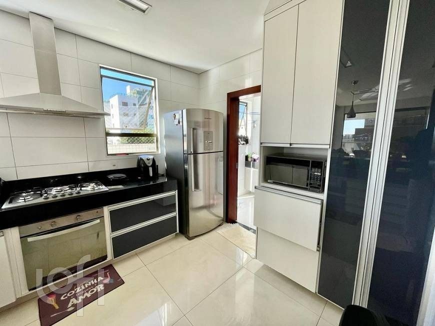 Apartamento à venda com 4 quartos, 270m² - Foto 6