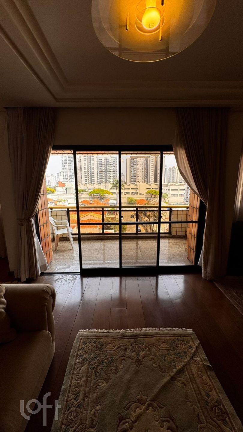 Apartamento à venda com 4 quartos, 200m² - Foto 7