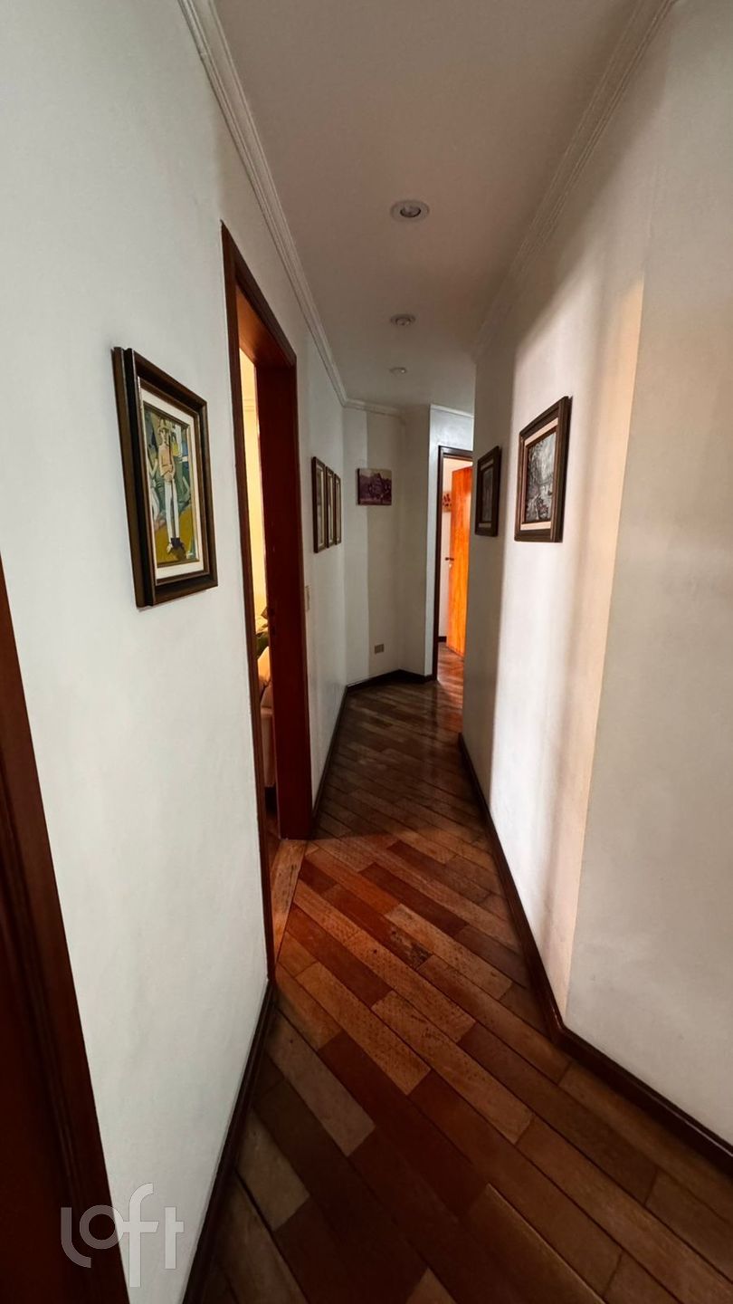 Apartamento à venda com 4 quartos, 200m² - Foto 17