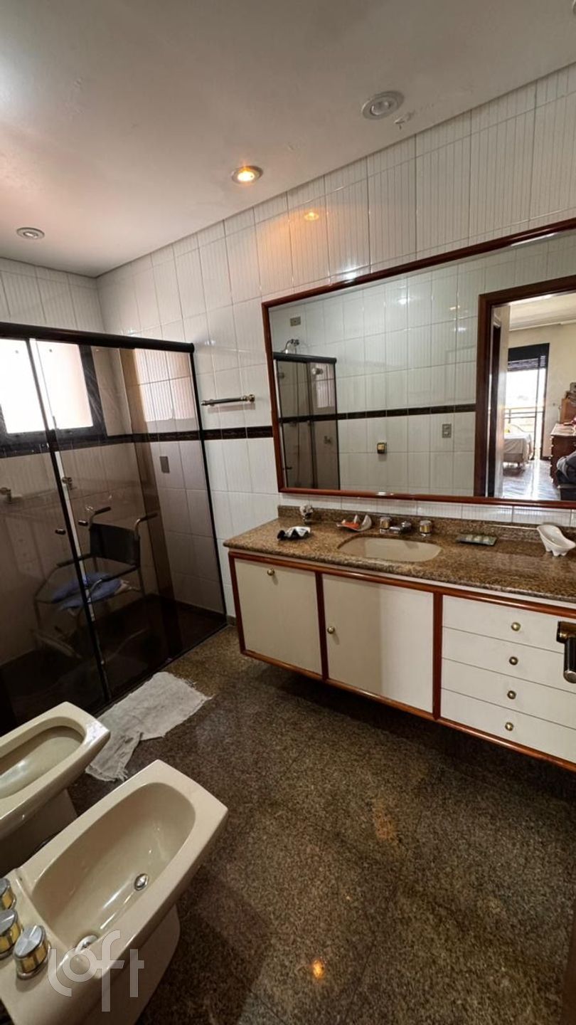 Apartamento à venda com 4 quartos, 200m² - Foto 31