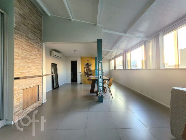 Apartamento com 90m², 2 dormitórios, 1 suíte, 1 vaga, Santana em Porto Alegre