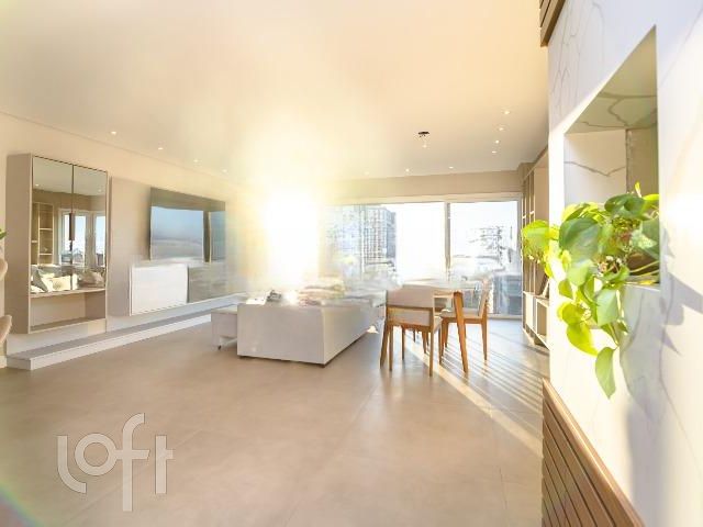 Apartamento com 108m², 3 dormitórios, 1 suíte, 2 vagas, Vila Ipiranga em Porto Alegre