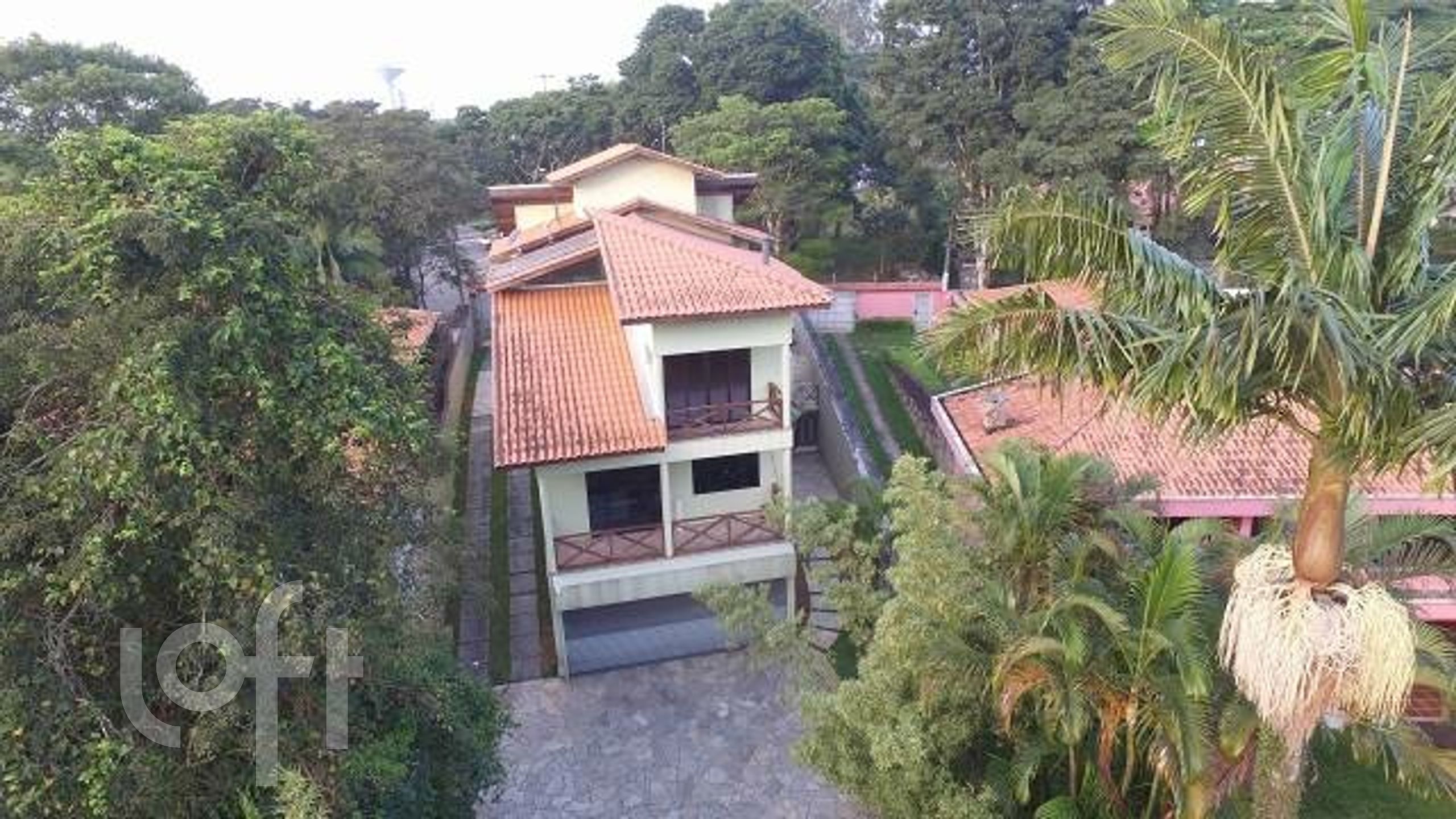 Casa à venda com 3 quartos, 427m² - Foto 2