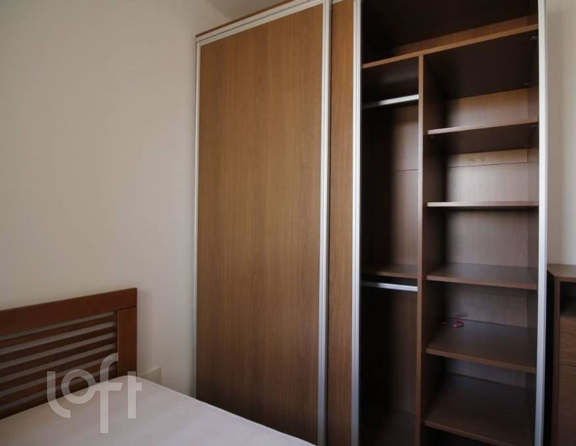 Apartamento à venda com 1 quarto, 33m² - Foto 3