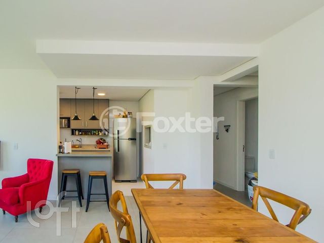 Apartamento com 105m², 3 dormitórios, 1 suíte, 2 vagas, Menino Deus em Porto Alegre