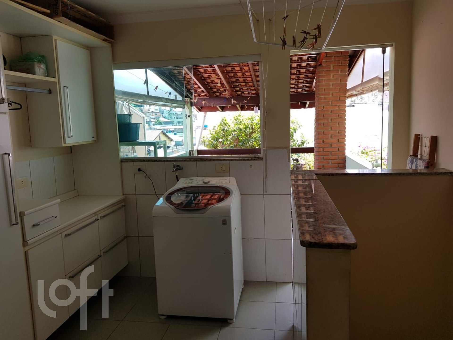 Casa à venda com 3 quartos, 200m² - Foto 4