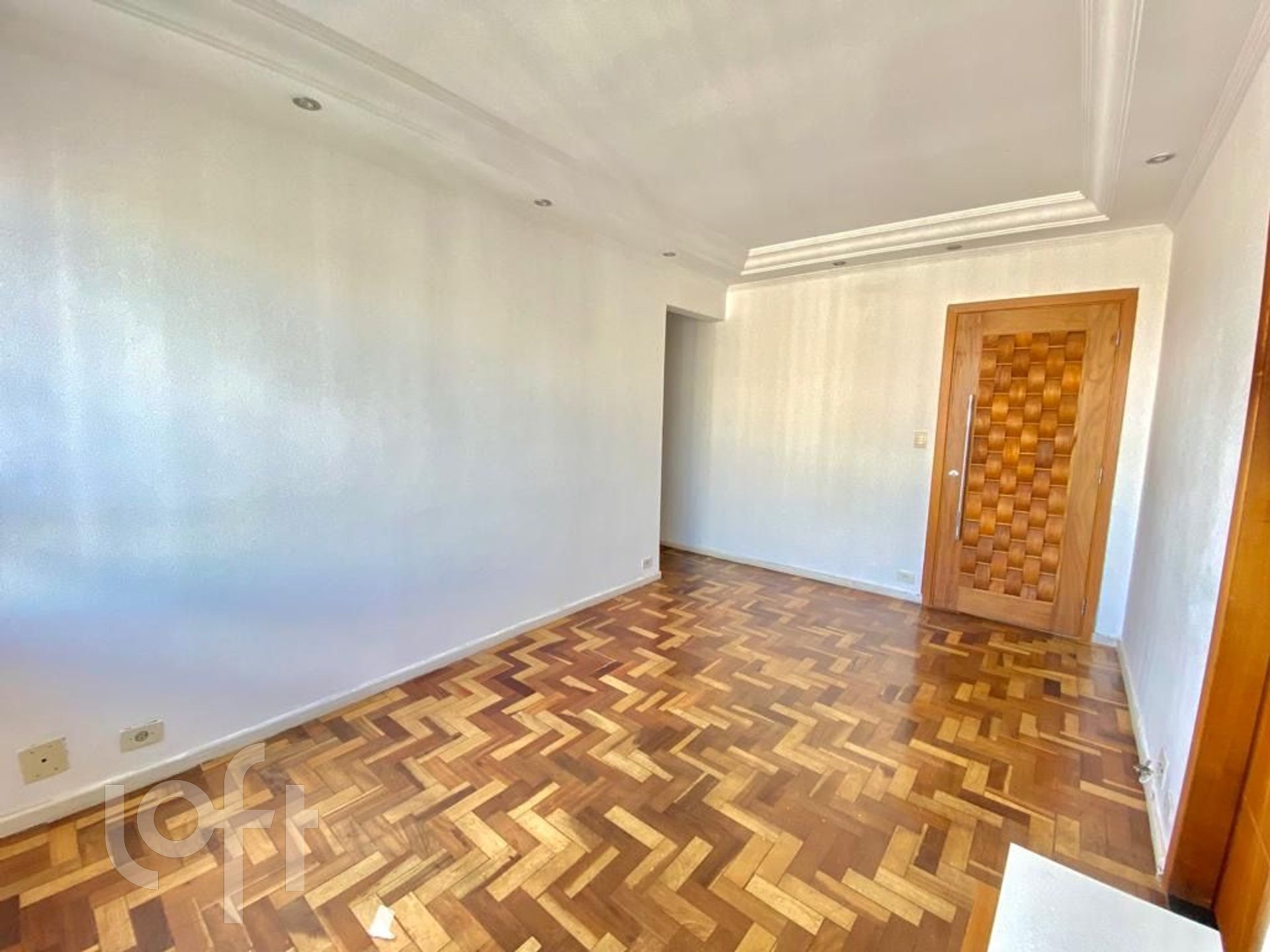 Apartamento à venda com 2 quartos, 69m² - Foto 4