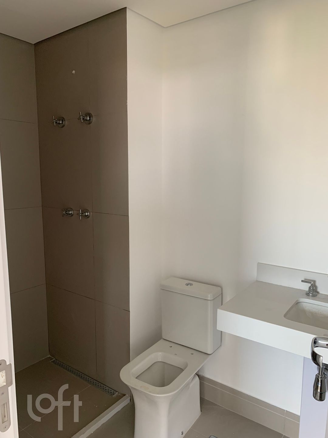 Apartamento à venda com 2 quartos, 69m² - Foto 9