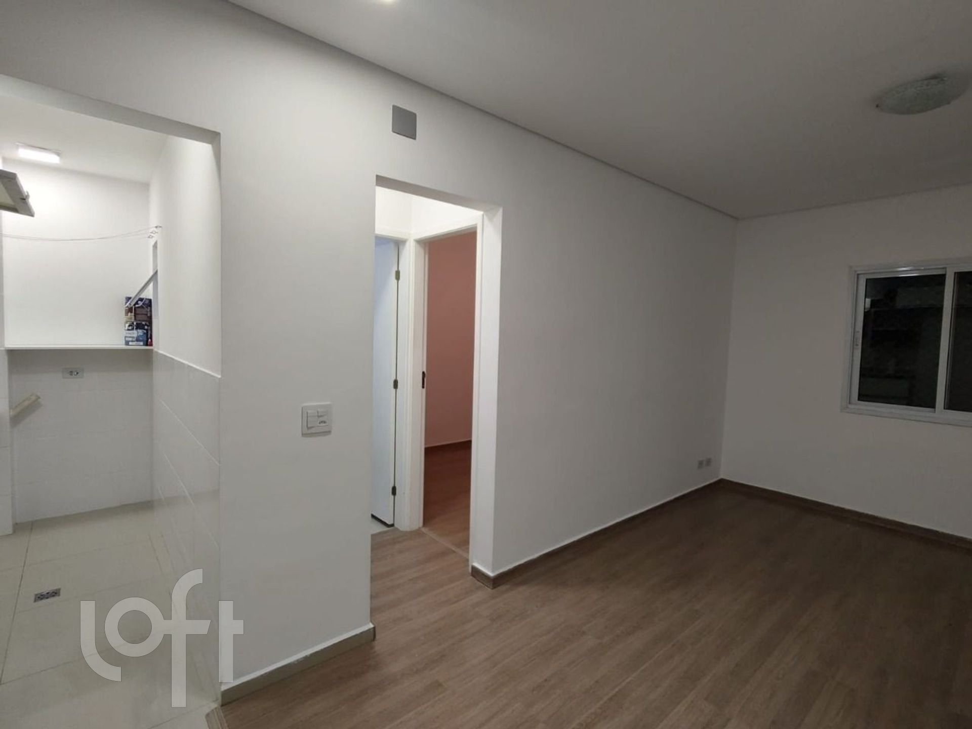 Apartamento à venda com 1 quarto, 40m² - Foto 2