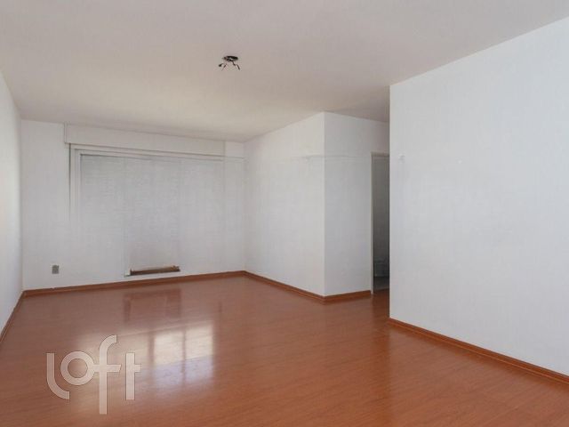 Apartamento com 80m², 2 dormitórios, 1 suíte, 1 vaga, Petrópolis em Porto Alegre