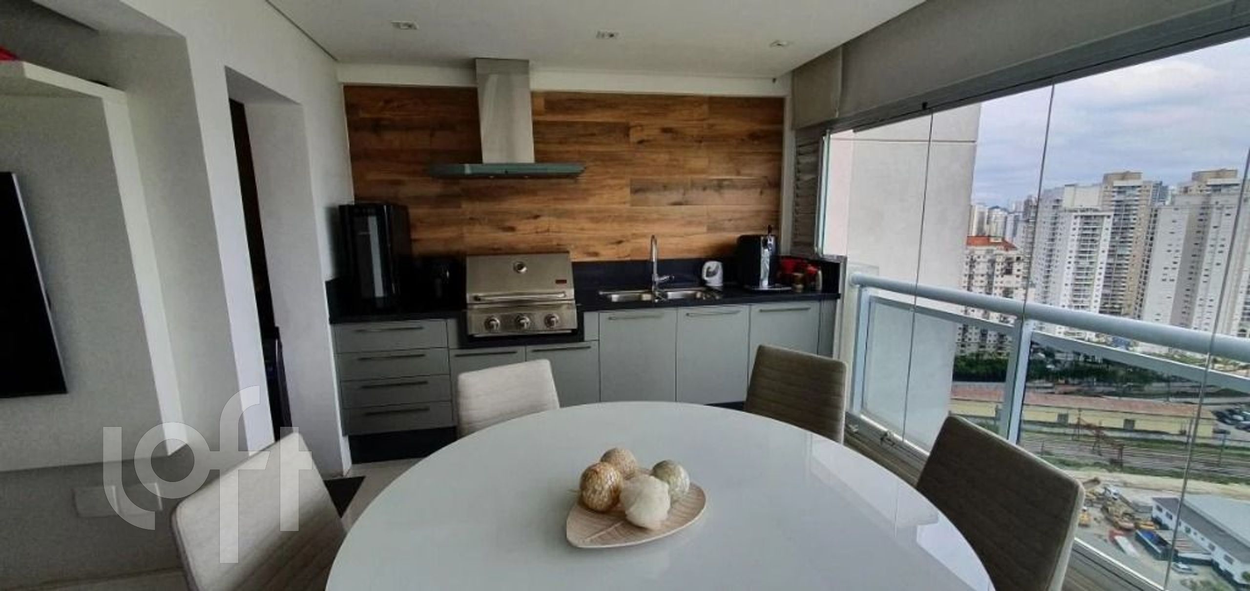 Apartamento à venda com 2 quartos, 80m² - Foto 1