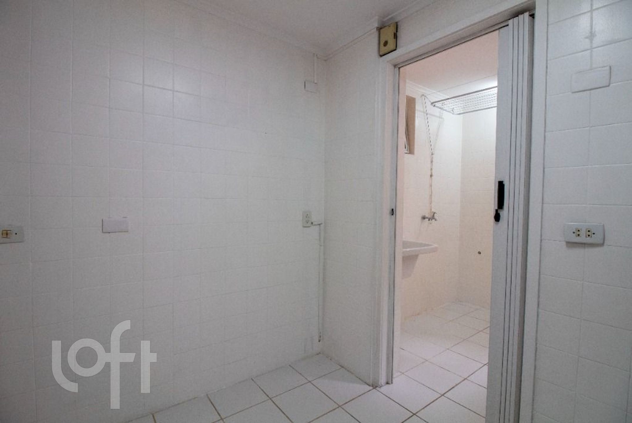 Apartamento à venda com 2 quartos, 80m² - Foto 29