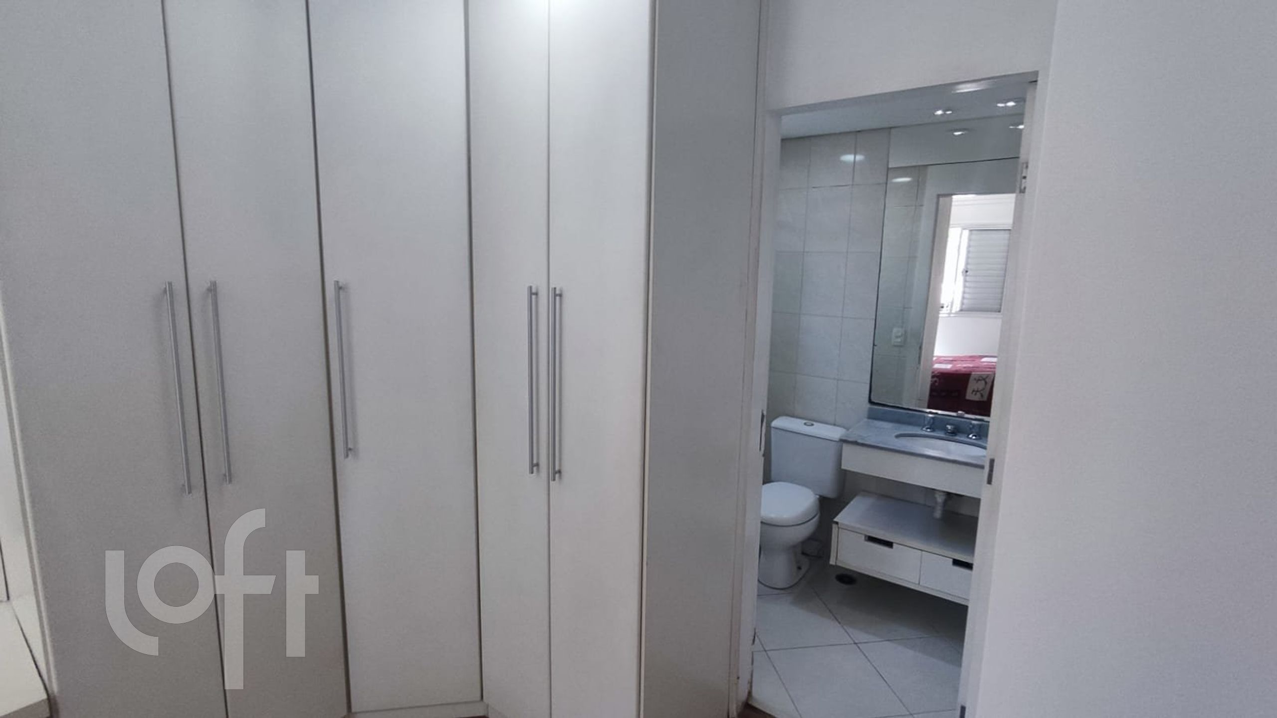 Apartamento à venda com 2 quartos, 65m² - Foto 3