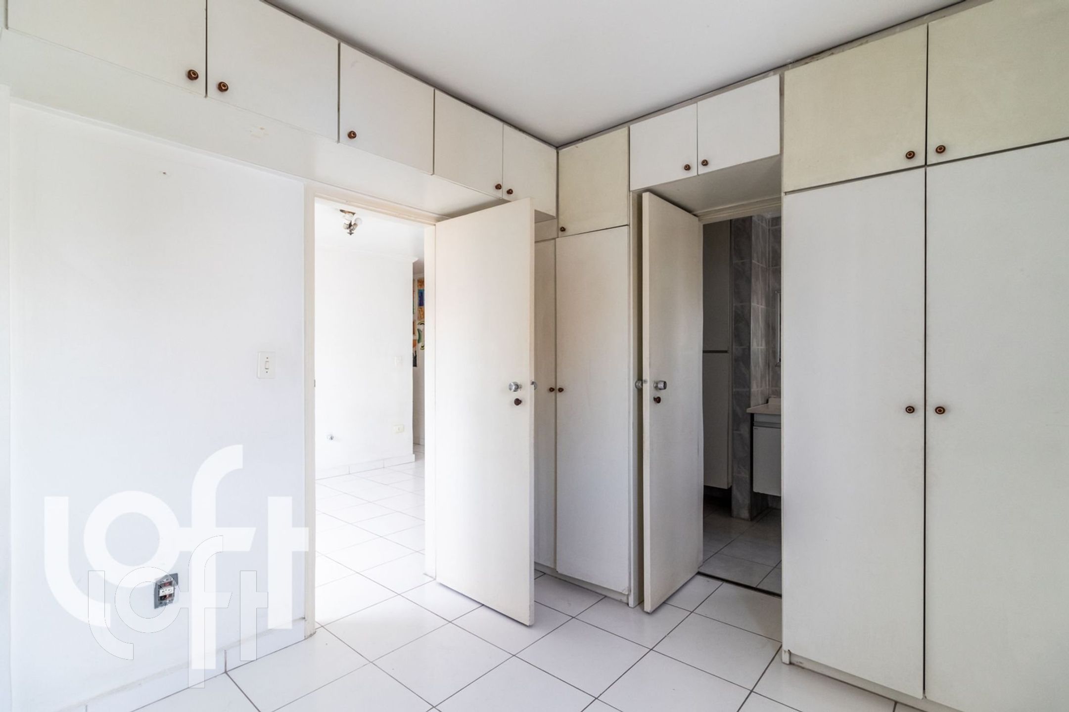 Apartamento à venda com 1 quarto, 42m² - Foto 27