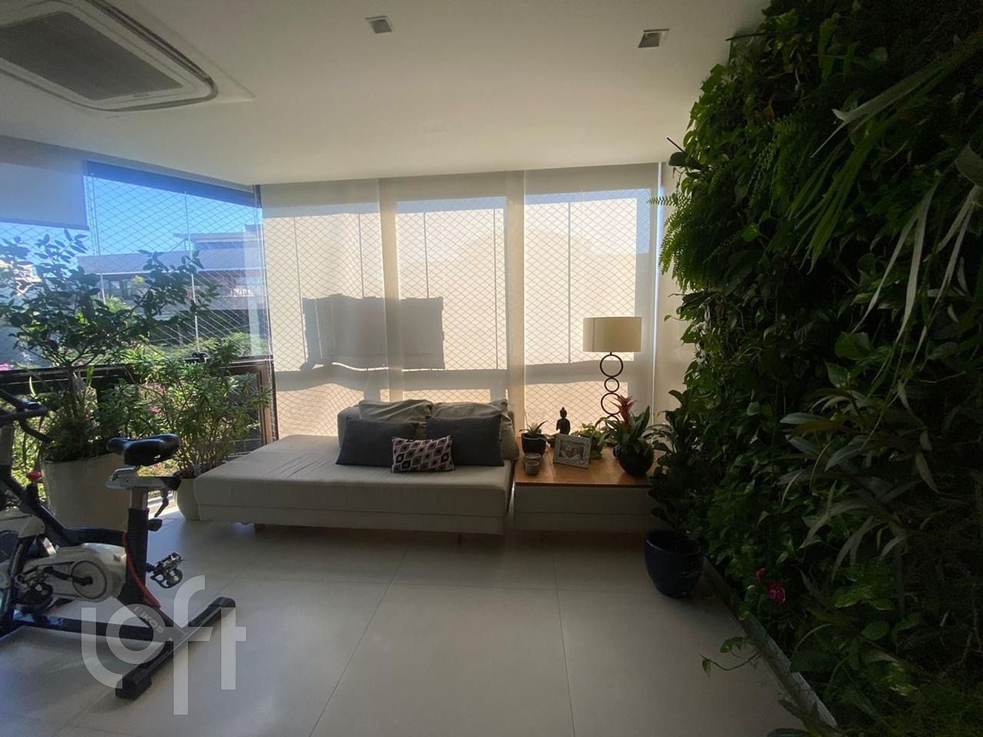 Apartamento à venda com 3 quartos, 150m² - Foto 7