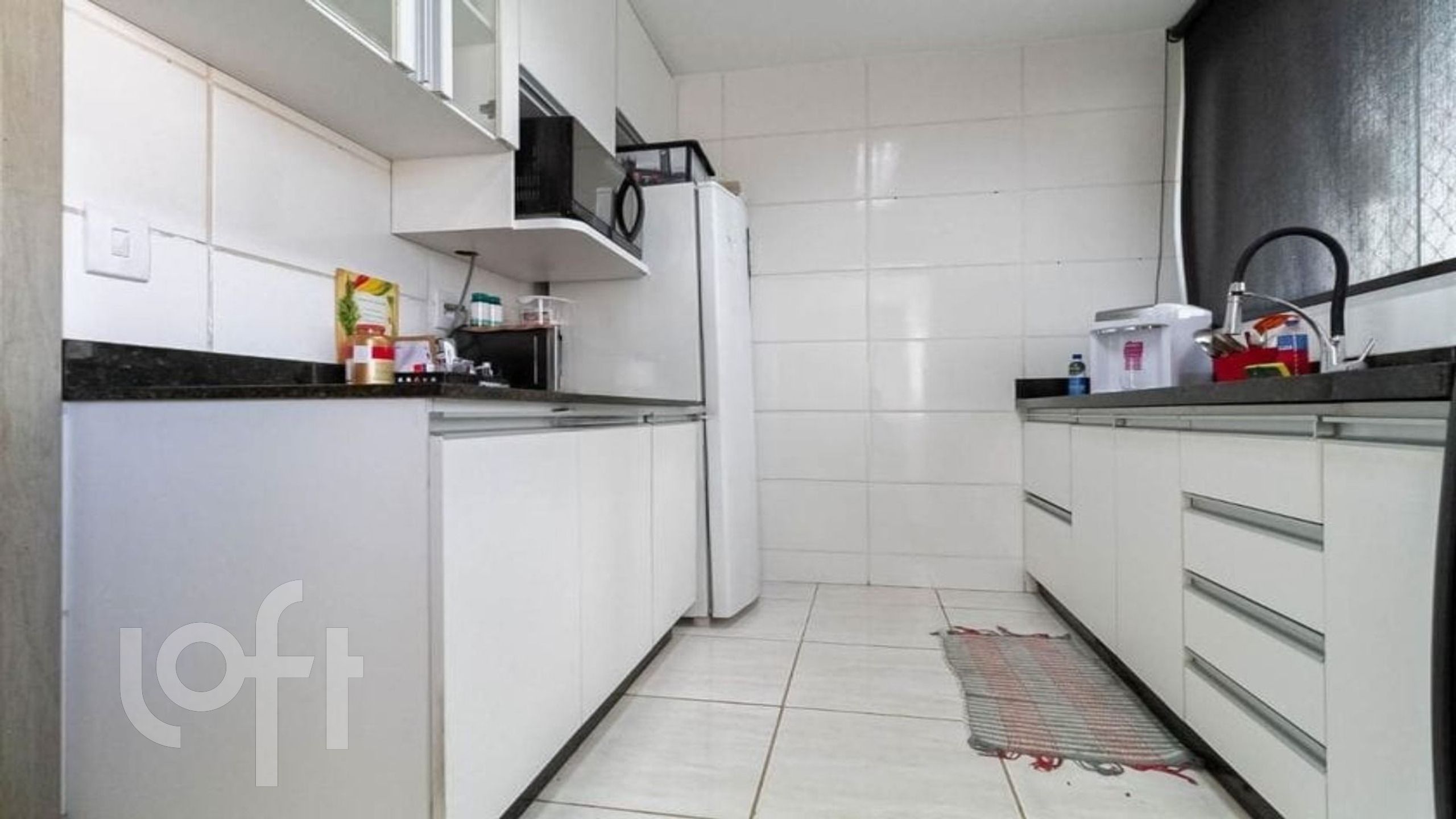 Apartamento à venda com 3 quartos, 200m² - Foto 4