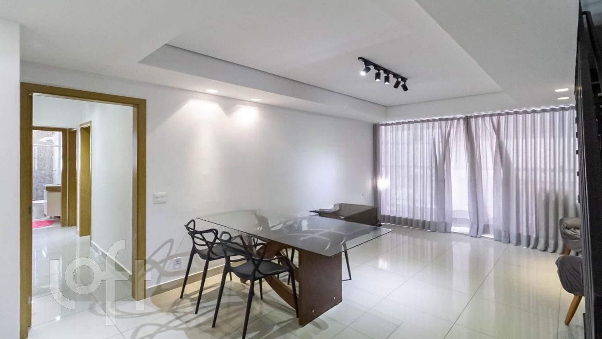 Apartamento à venda com 3 quartos, 200m² - Foto 3