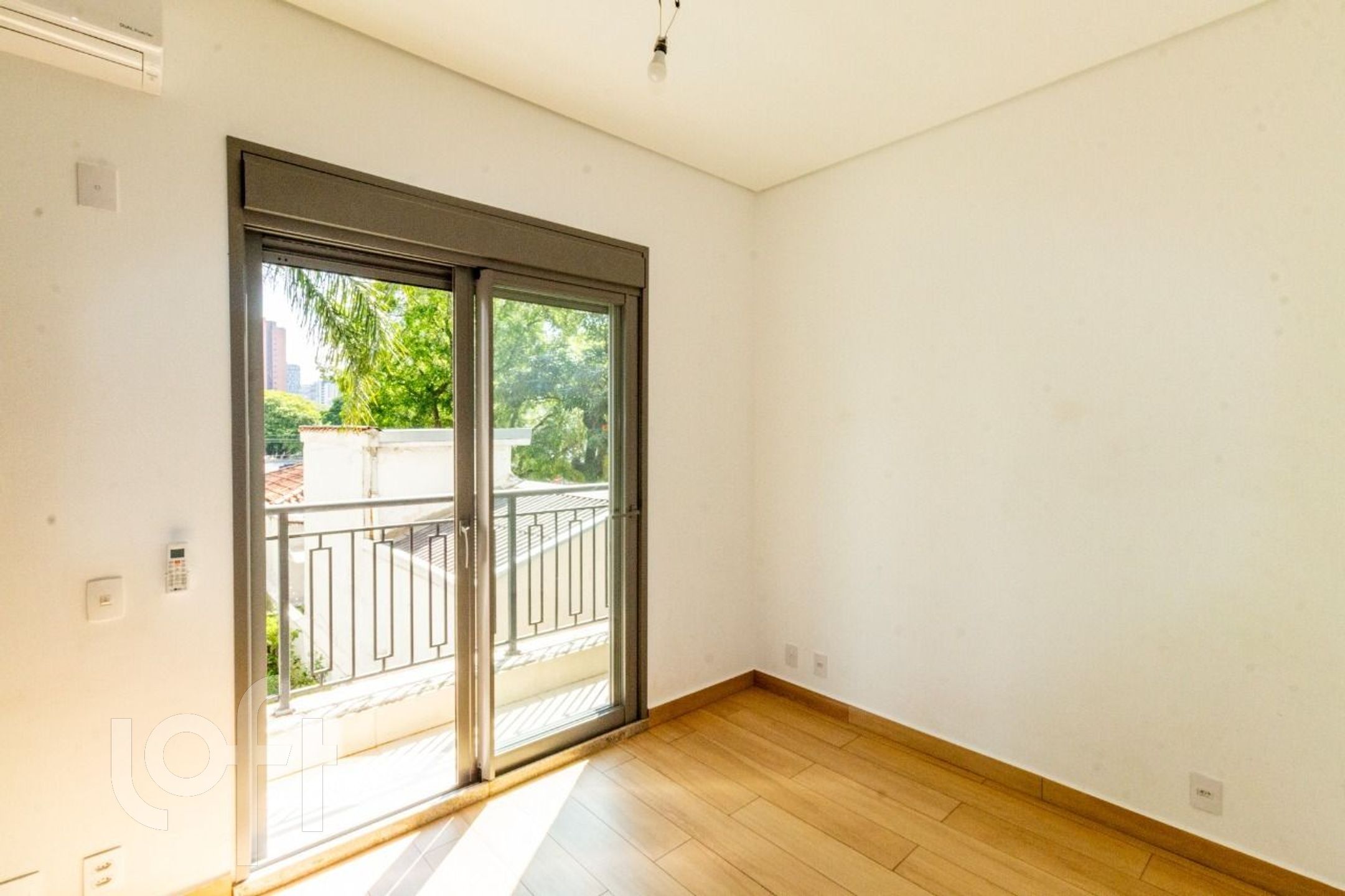 Apartamento à venda em Moema Pássaros com 149 m²,