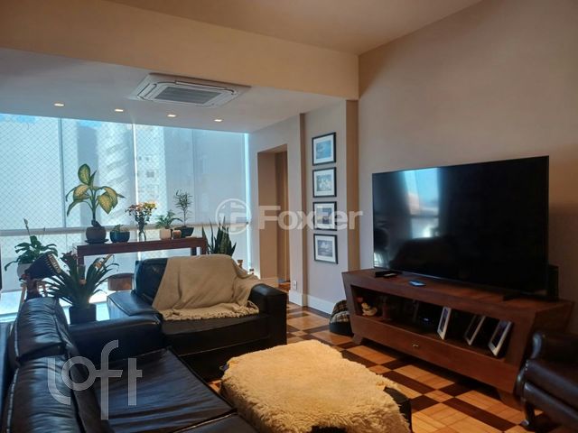 Apartamento com 110m², 2 dormitórios, 1 suíte, Independência em Porto Alegre