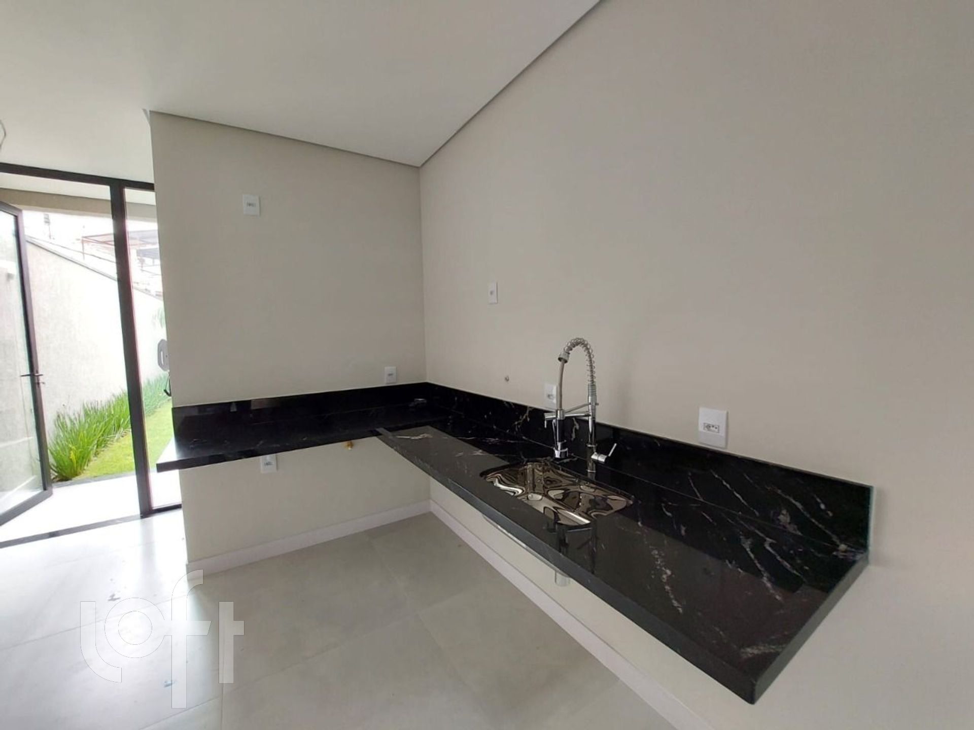 Casa à venda com 3 quartos, 150m² - Foto 11