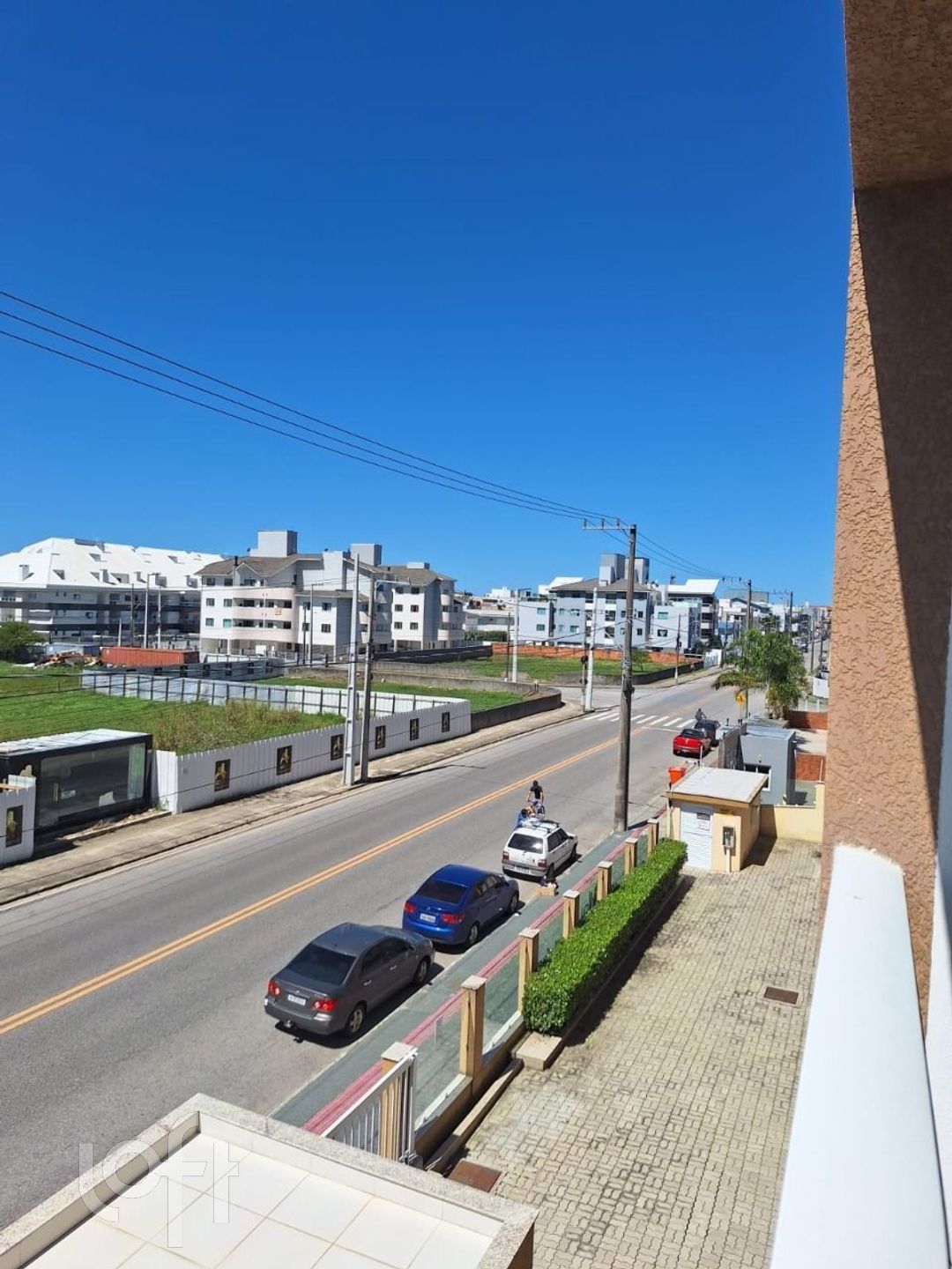Apartamento à venda em Ingleses com 74 m², 2 quartos, 1 suíte, 1 vaga