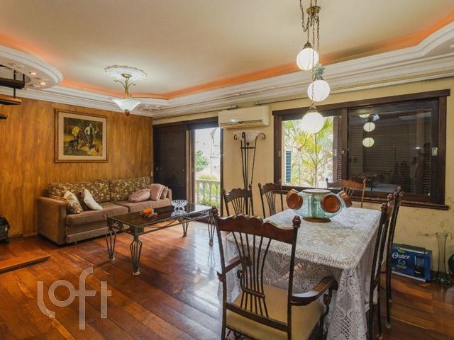 Apartamento com 222m², 3 dormitórios, 1 suíte, 2 vagas, Chácara das Pedras em Porto Alegre