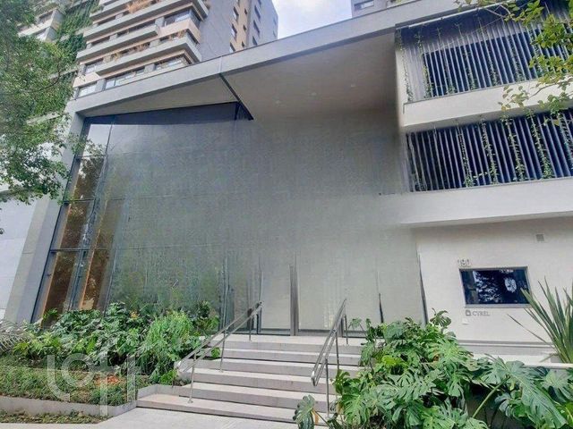 Apartamento com 141m², 3 dormitórios, 1 suíte, 2 vagas, Rio Branco em Porto Alegre