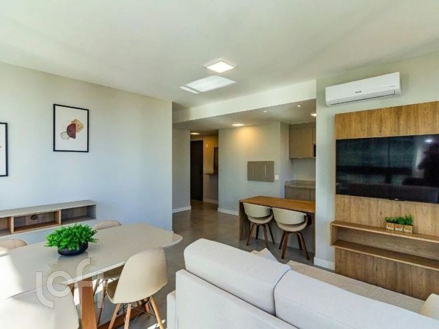 Apartamento com 60m², 1 dormitório, 1 suíte, 1 vaga, Três Figueiras em Porto Alegre