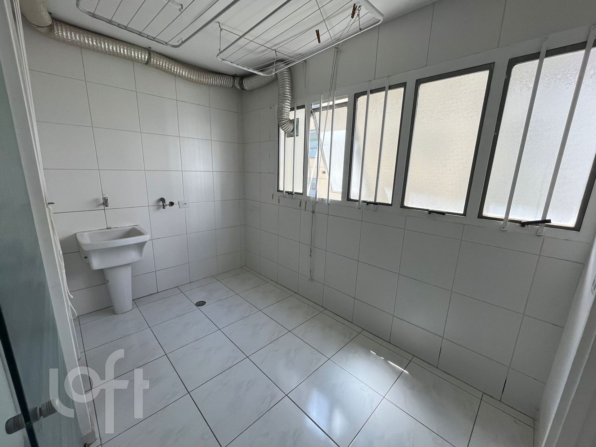 Apartamento à venda com 3 quartos, 116m² - Foto 9