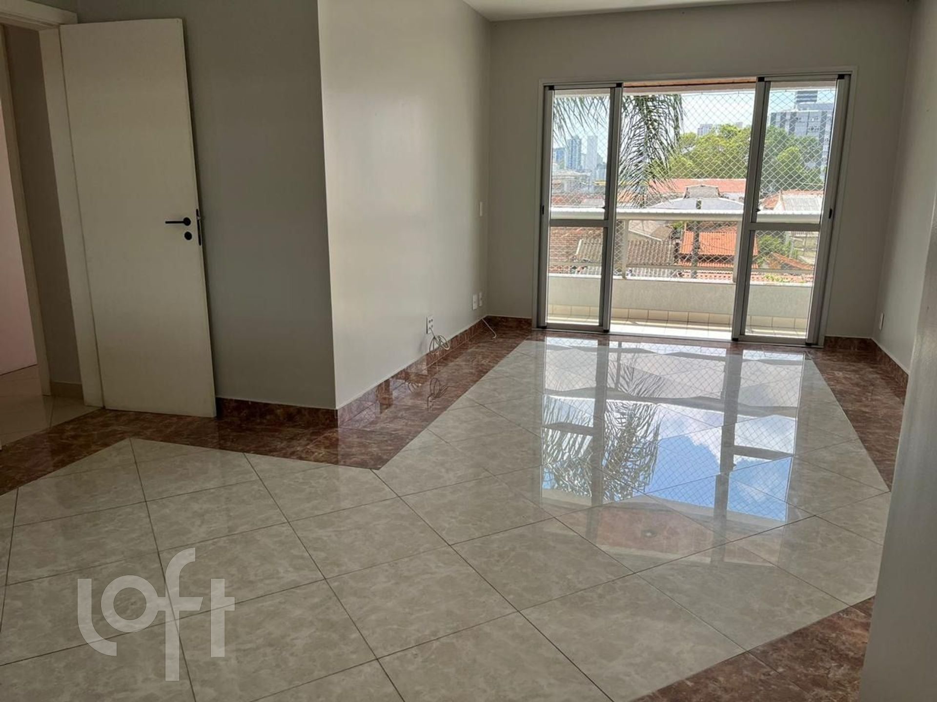 Apartamento à venda com 3 quartos, 98m² - Foto 1