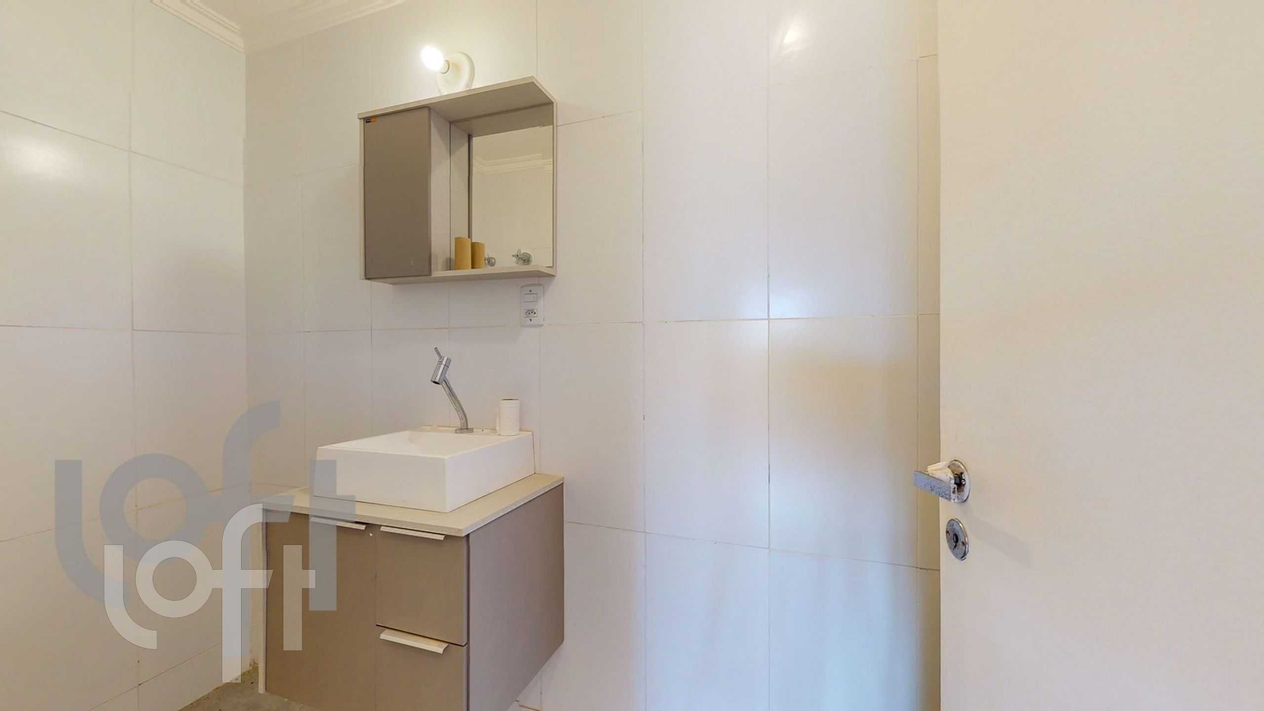 Apartamento à venda com 2 quartos, 68m² - Foto 2