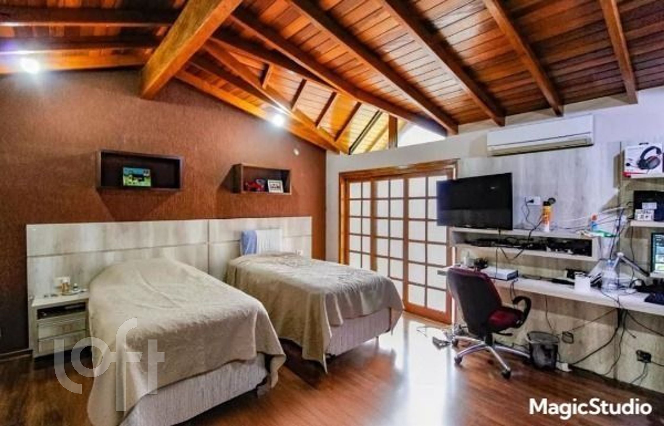 Casa à venda com 3 quartos, 300m² - Foto 14