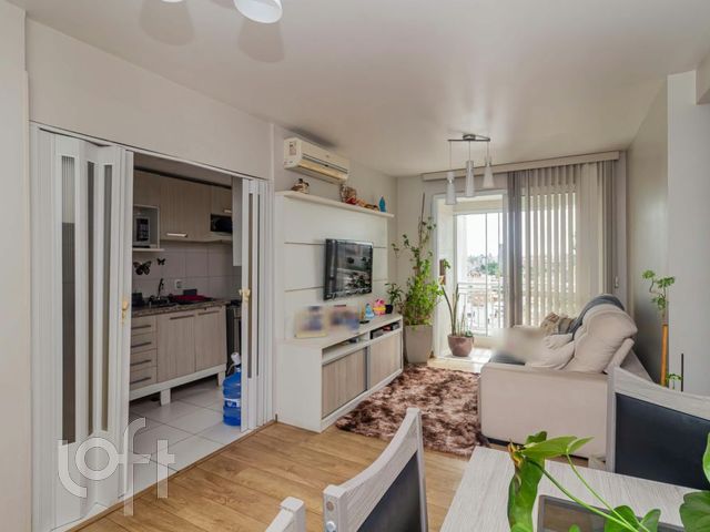 Apartamento com 74m², 3 dormitórios, 1 suíte, 2 vagas, Vila Ipiranga em Porto Alegre