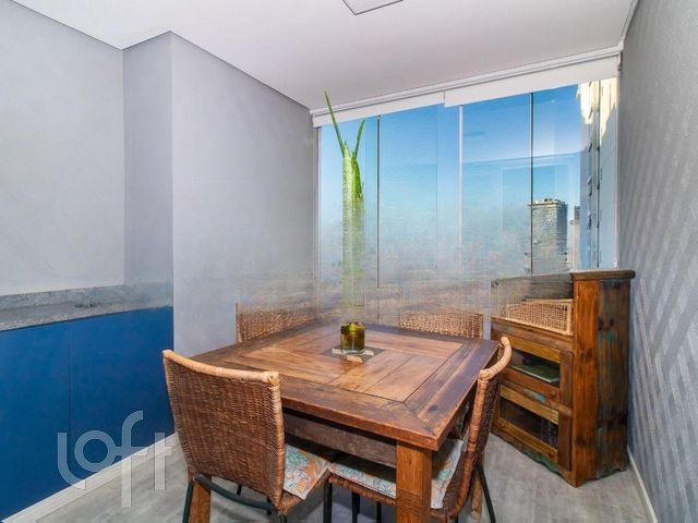 Apartamento com 113m², 3 dormitórios, 1 suíte, 2 vagas, Chácara das Pedras em Porto Alegre