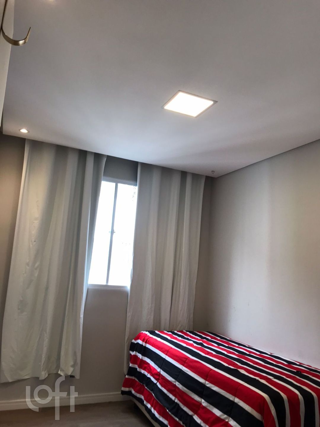 Apartamento à venda com 2 quartos, 42m² - Foto 2