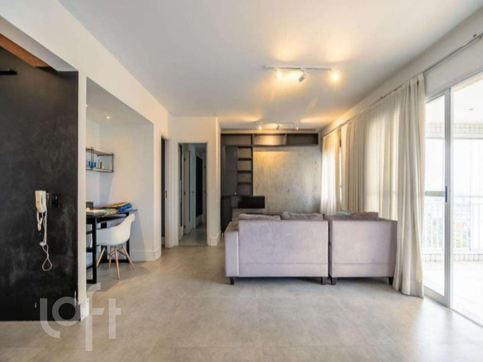 Apartamento à venda com 3 quartos, 117m² - Foto 1