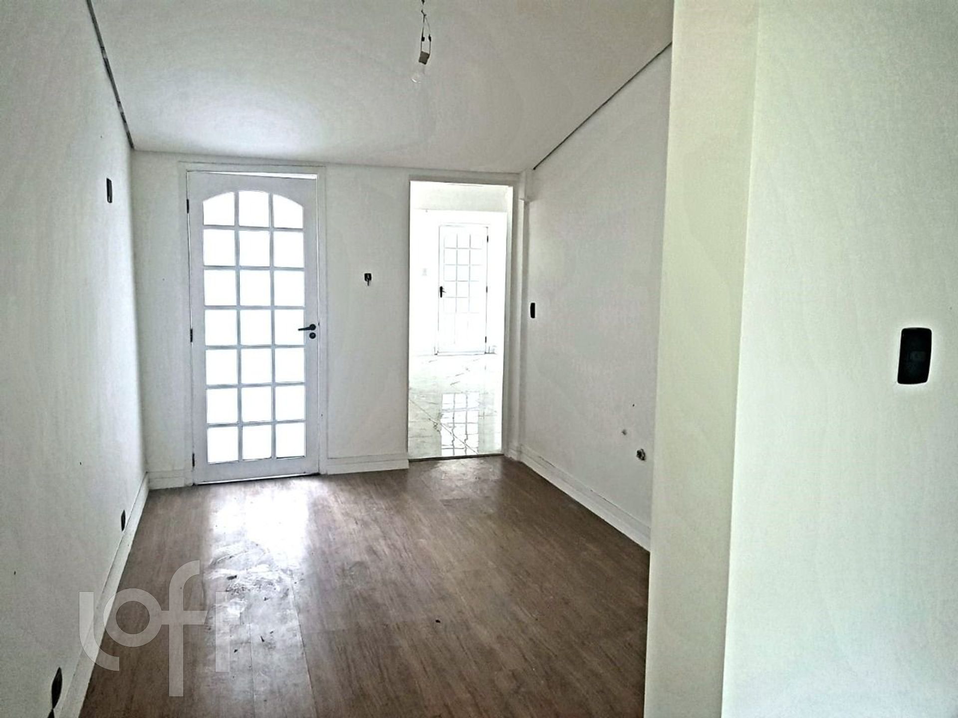 Casa à venda com 2 quartos, 105m² - Foto 3