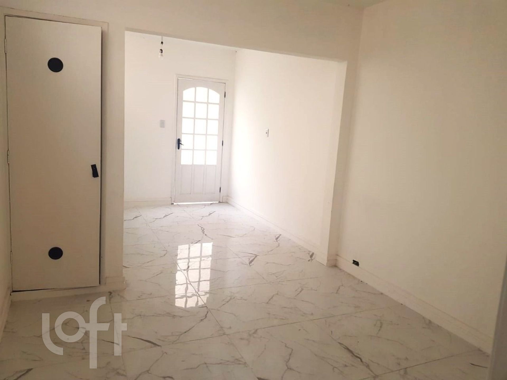 Casa à venda com 2 quartos, 105m² - Foto 5