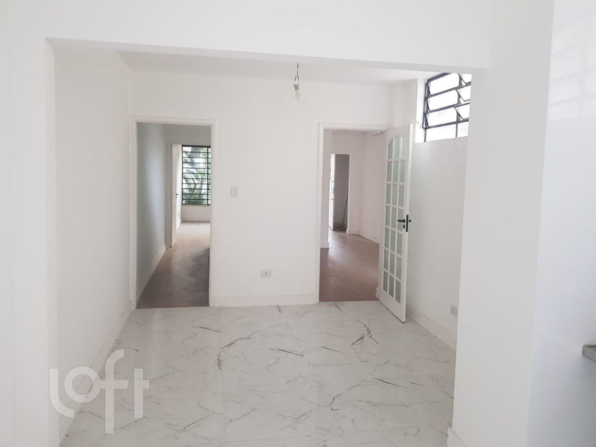 Casa à venda com 2 quartos, 105m² - Foto 4