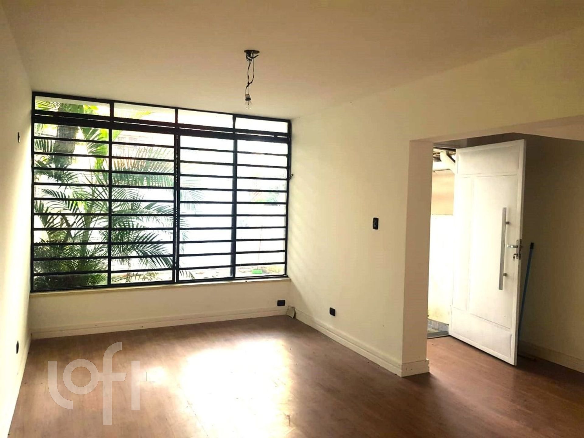 Casa à venda com 2 quartos, 105m² - Foto 2