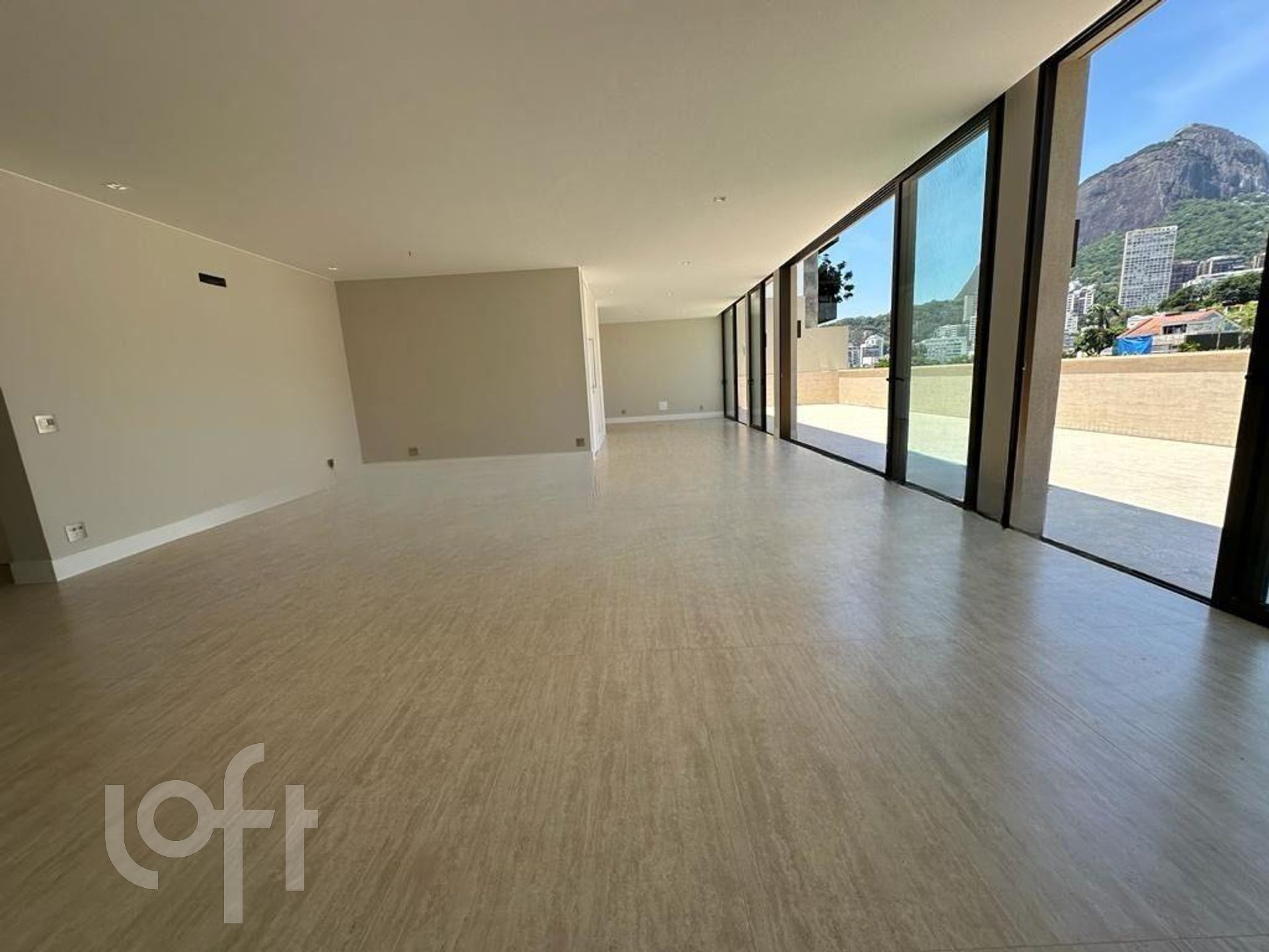 Apartamento à venda com 4 quartos, 460m² - Foto 1