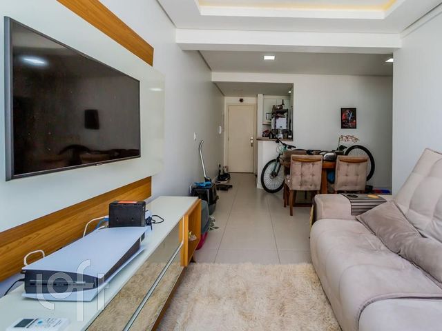 Apartamento com 87m², 2 dormitórios, 1 suíte, 1 vaga, Santana em Porto Alegre