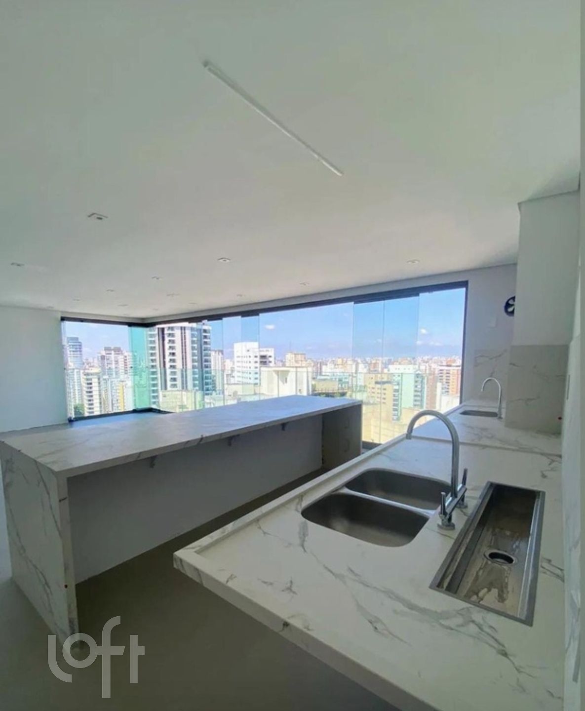 Apartamento à venda com 3 quartos, 156m² - Foto 4