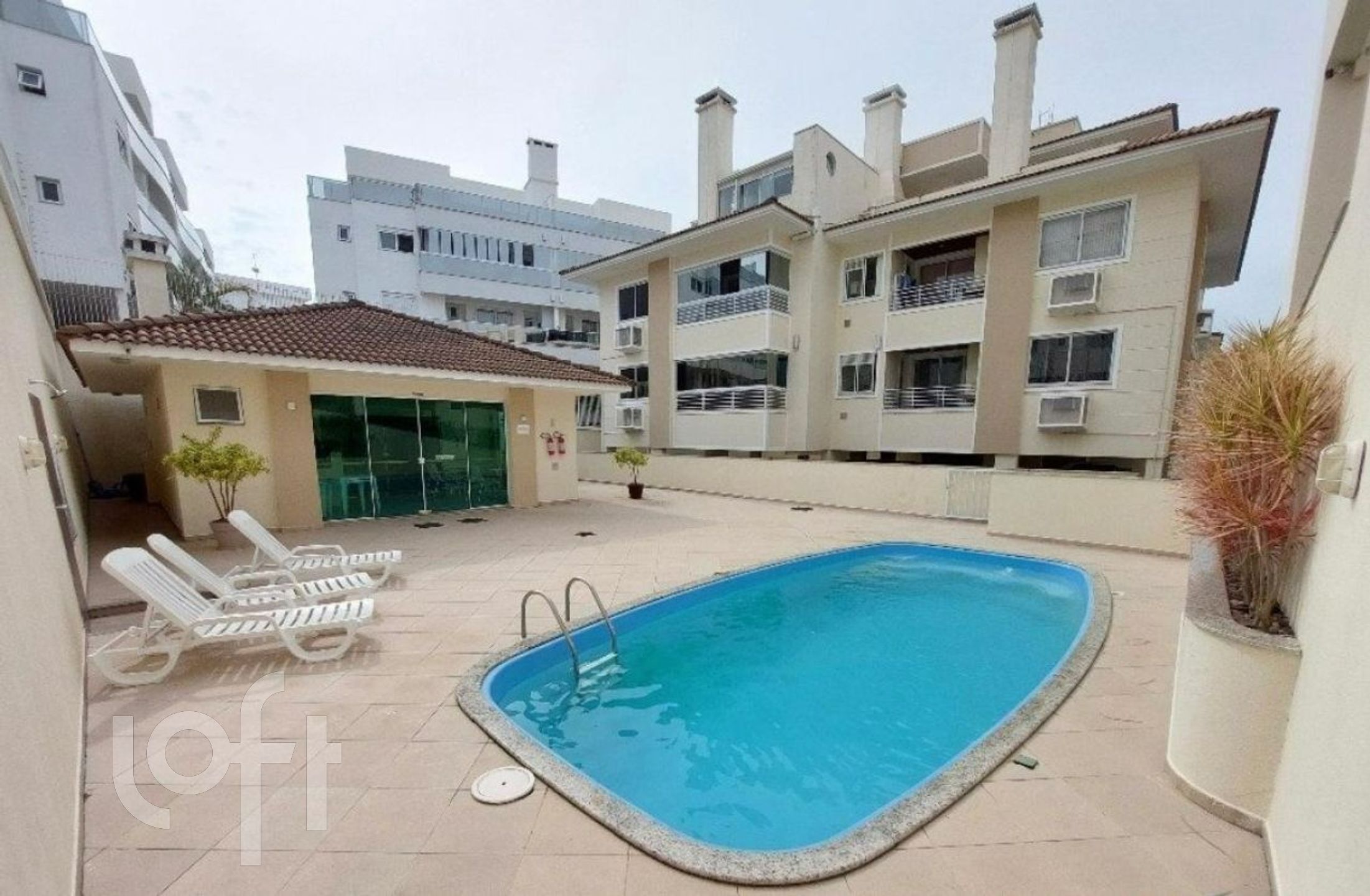 Apartamento à venda em Ingleses com 73 m², 2 quartos, 1 suíte, 1 vaga