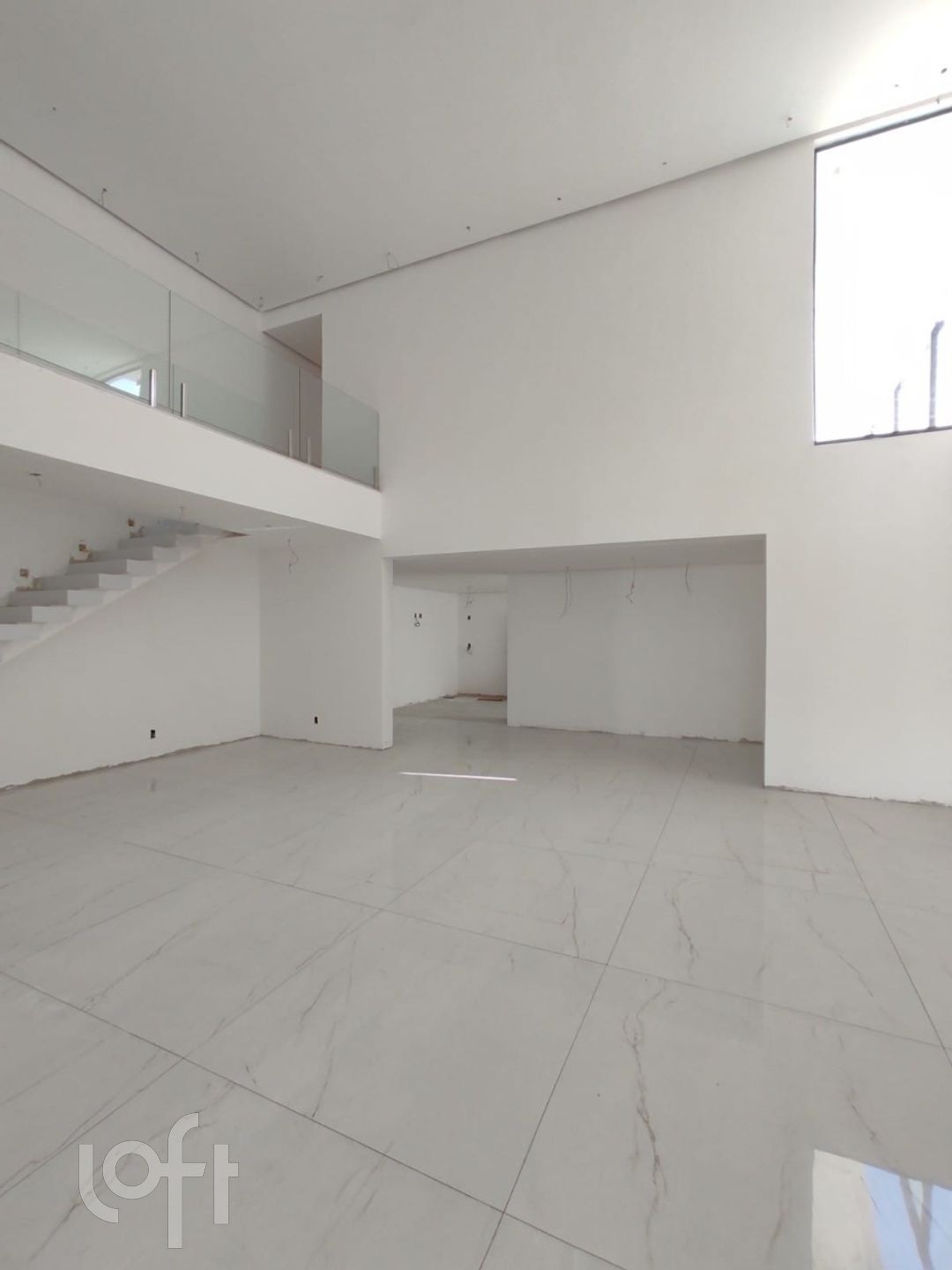 Casa à venda com 5 quartos, 440m² - Foto 2