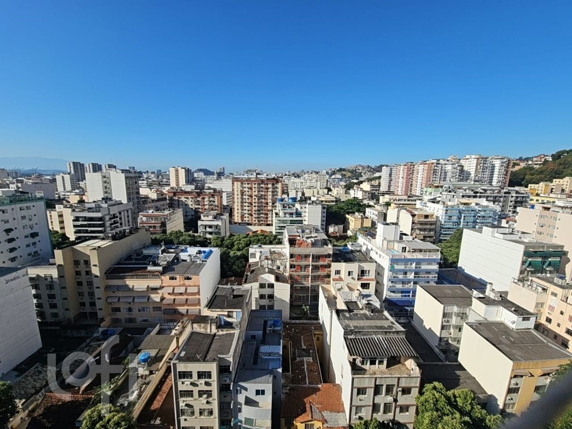 Apartamento à venda com 3 quartos, 192m² - Foto 17