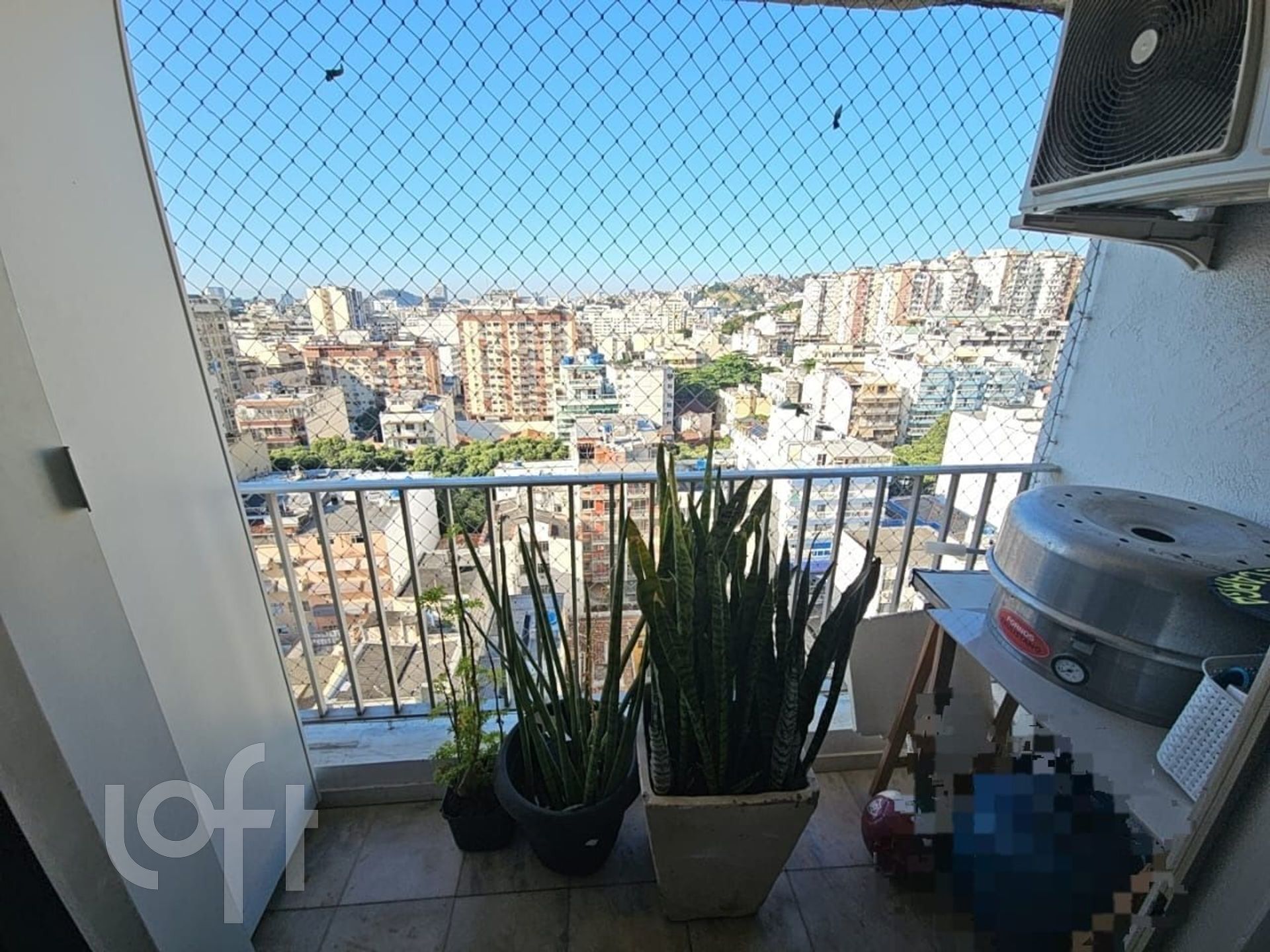 Apartamento à venda com 3 quartos, 192m² - Foto 3